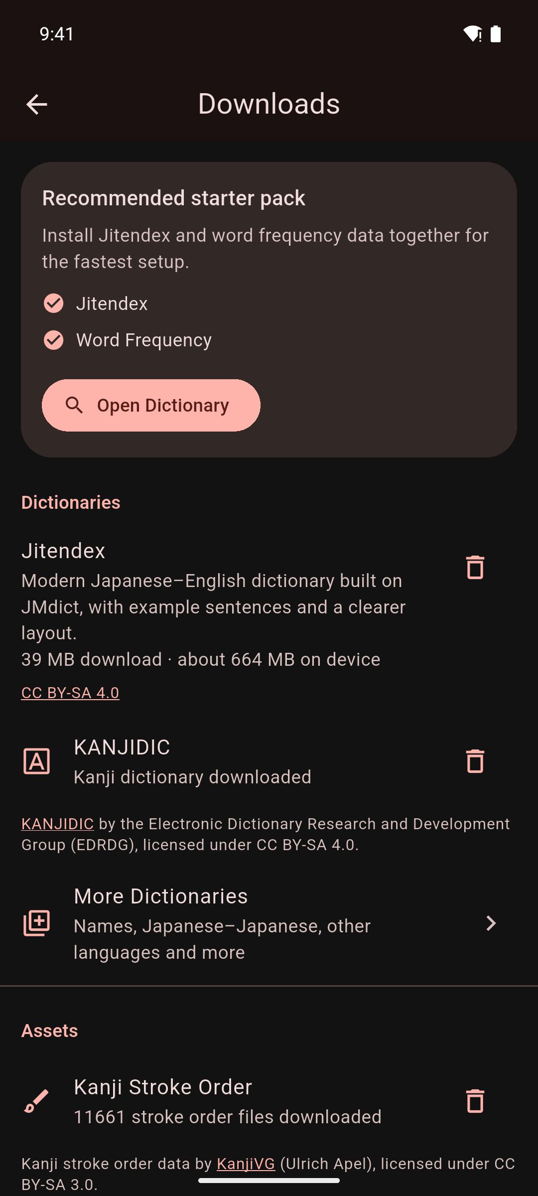 The Downloads screen with the starter pack and dictionaries